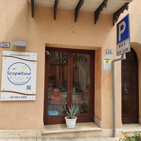 Residence Mareluna Castellammare del Golfo Bagian luar foto